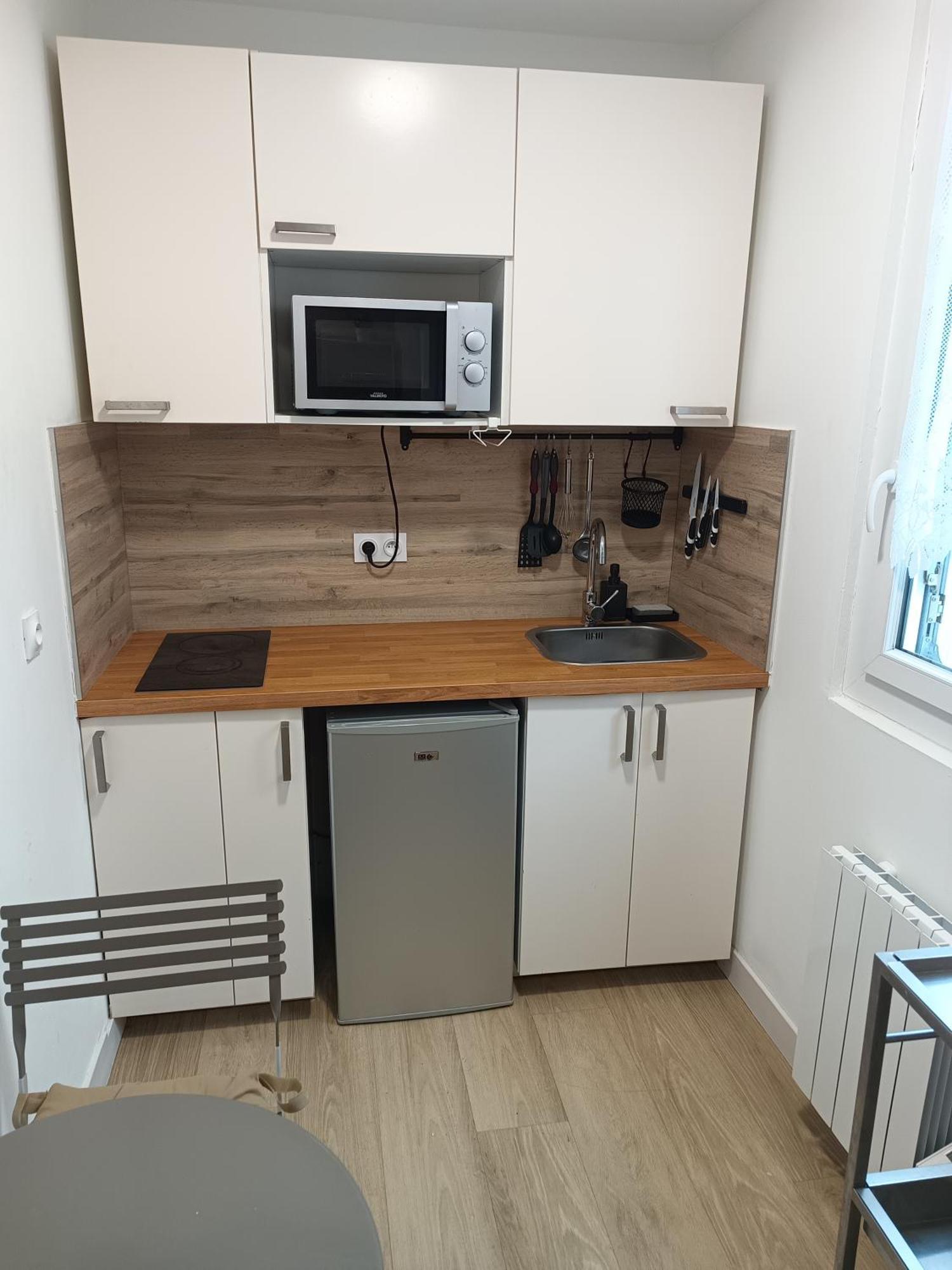 Lumineux Climatise Apartment *